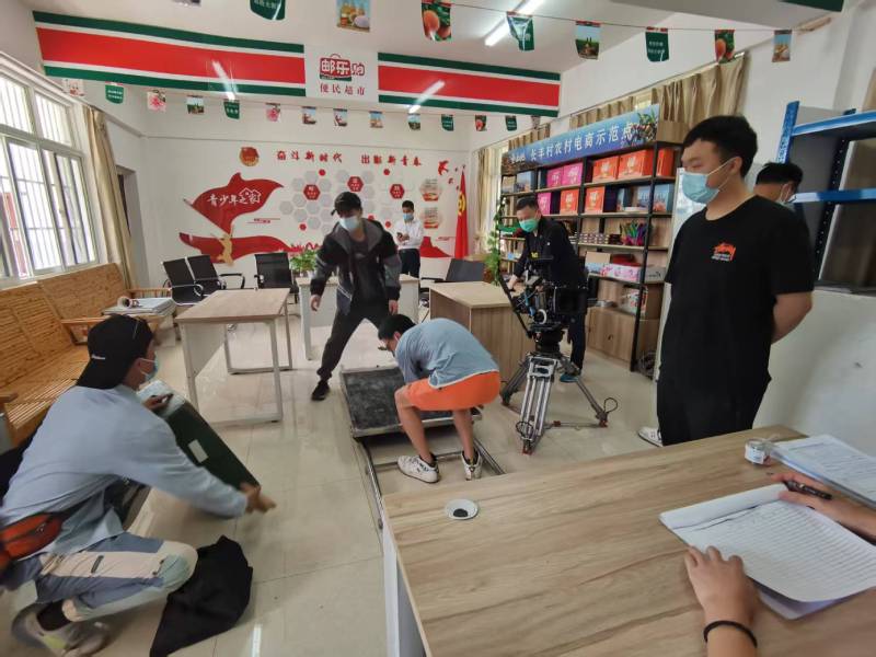 追星女孩心理学分析报告：隆安县广告片拍摄公司揭秘饭圈应援式传播逻辑